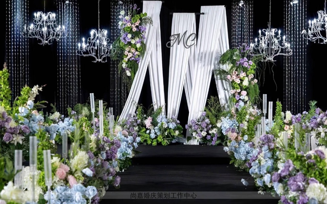 清新白绿配色的韩式婚礼