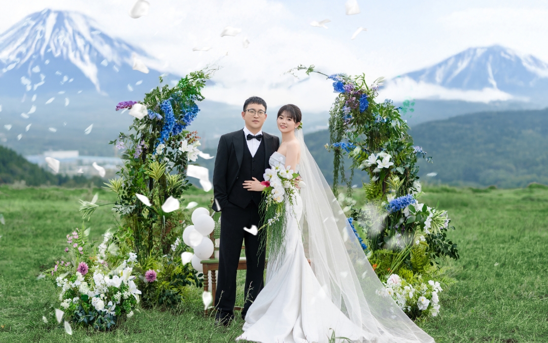 山野花海里的森系婚禮，浪漫到想私奔