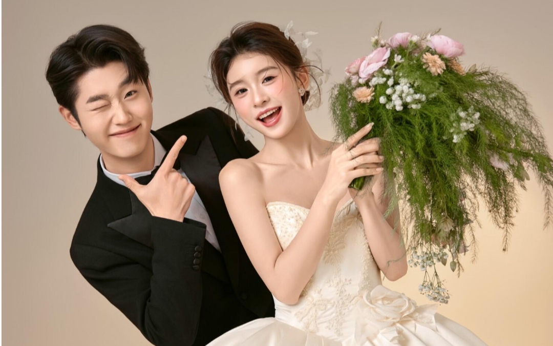 超甜预警💗甜妹新娘的本命婚纱照它来咯~