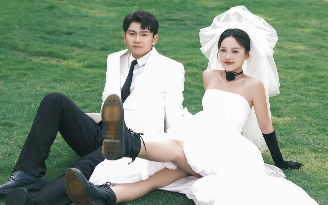 三亚草坪限定浪漫｜不追繁杂，只爱这份自然与纯粹