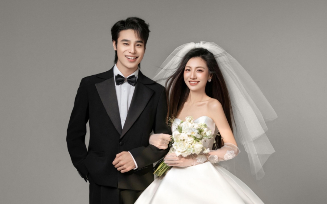 【婚纱照】最甜的布景，是你的眼神