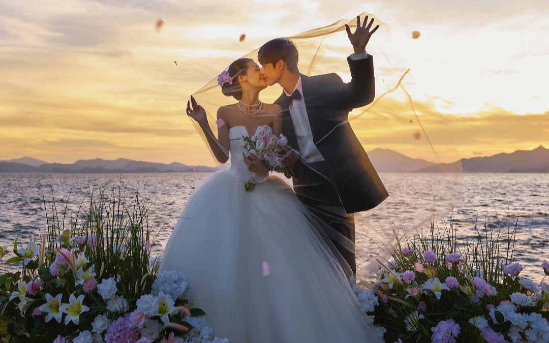 日落黃昏都不及我愛(ài)你??電影感海景婚紗照