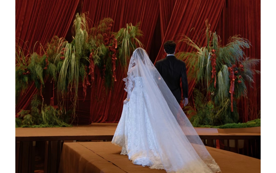 凤求凰婚礼/酒红美学呈现仪式美感