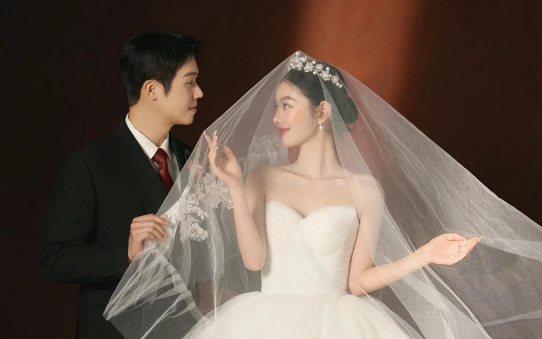 【婚纱照】在摇曳的光影里，偷走一束光，嫁给你