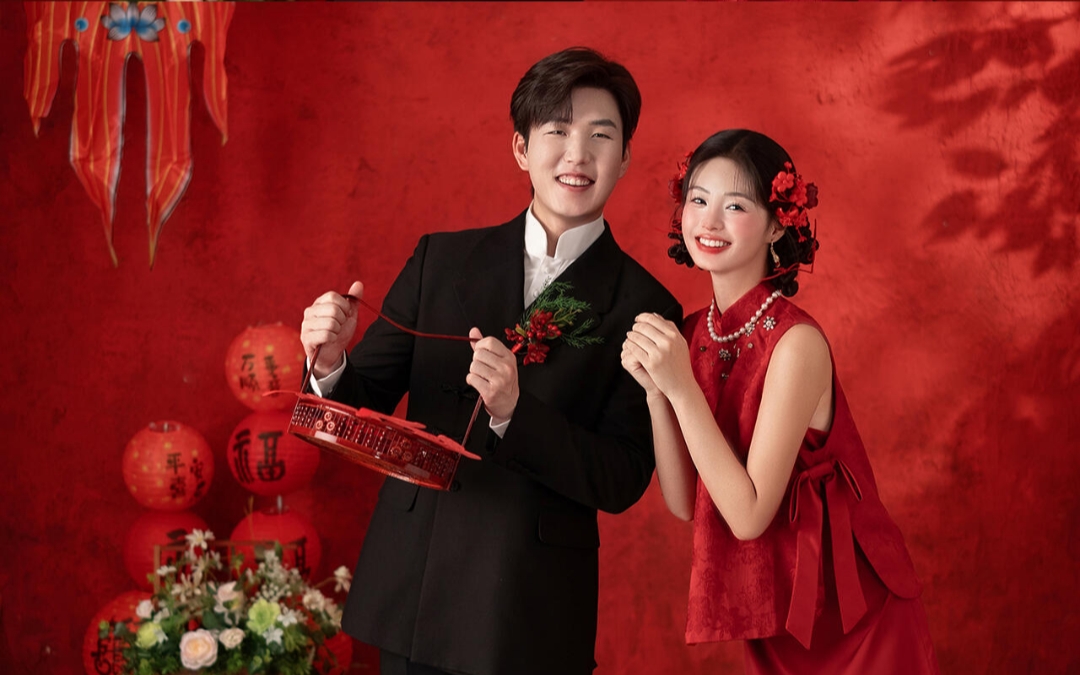 全家人都在嗑的新中式喜嫁婚紗照乖慘了??
