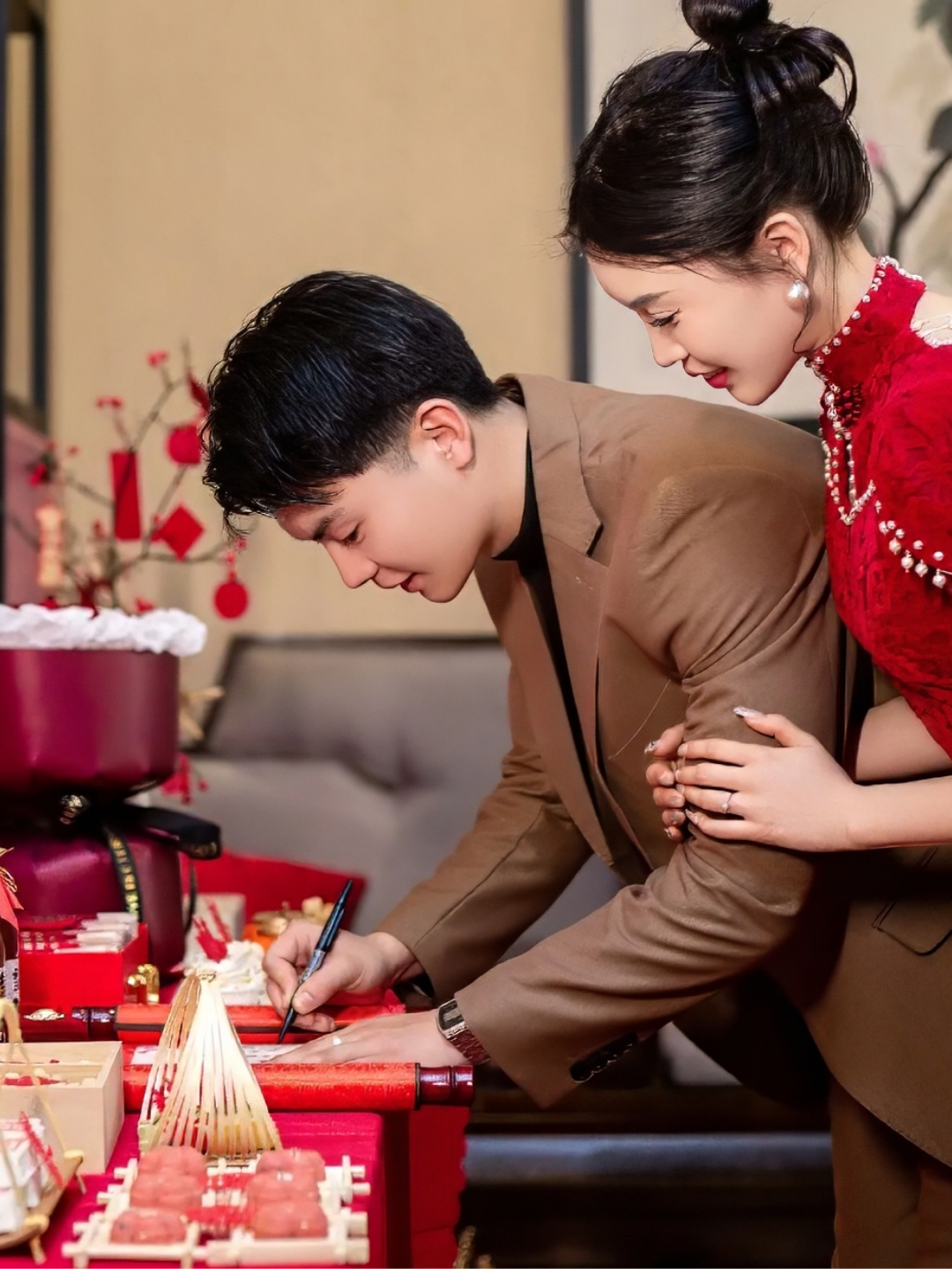 红色旗袍订婚宴