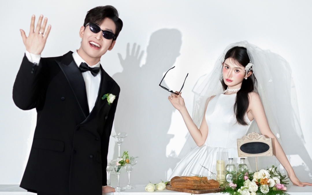 誰拍誰高級的ins風(fēng)婚紗照｜甜酷感封神??