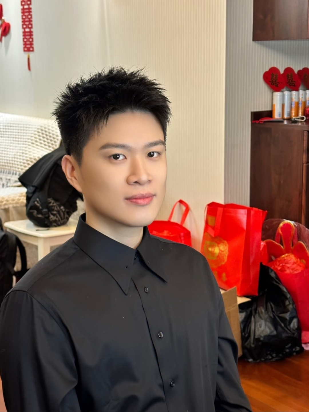 新郎早妆598元上门服务‖短发新郎非常的帅气