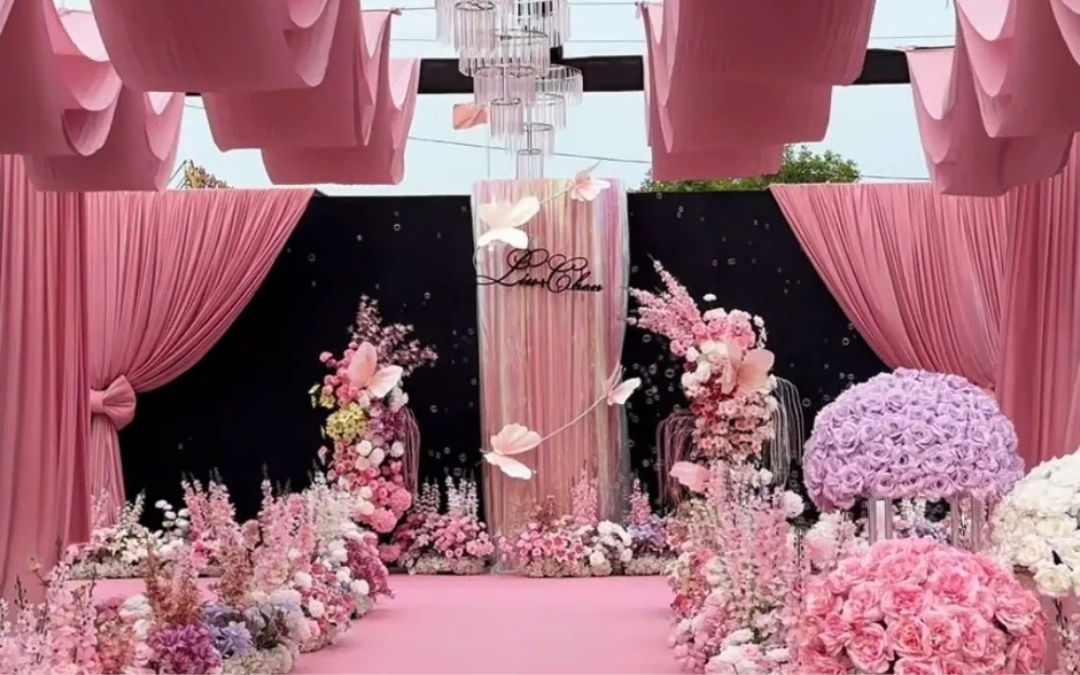 粉韻天花，營(yíng)造夢(mèng)幻氛圍格調(diào)