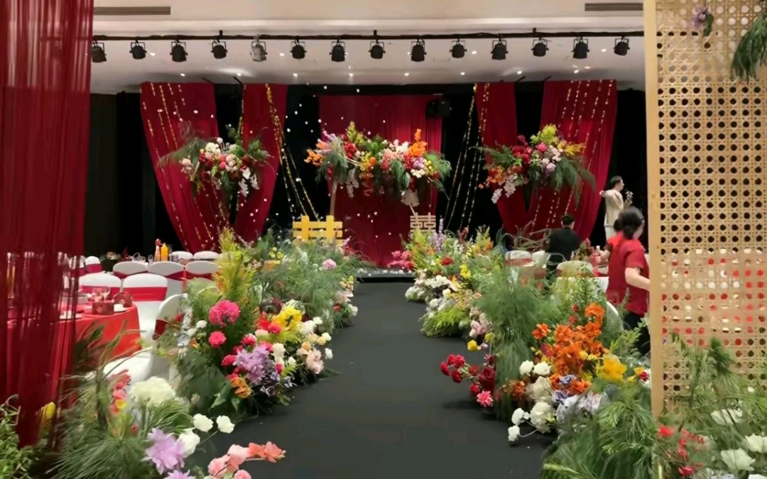 小预算红色婚礼