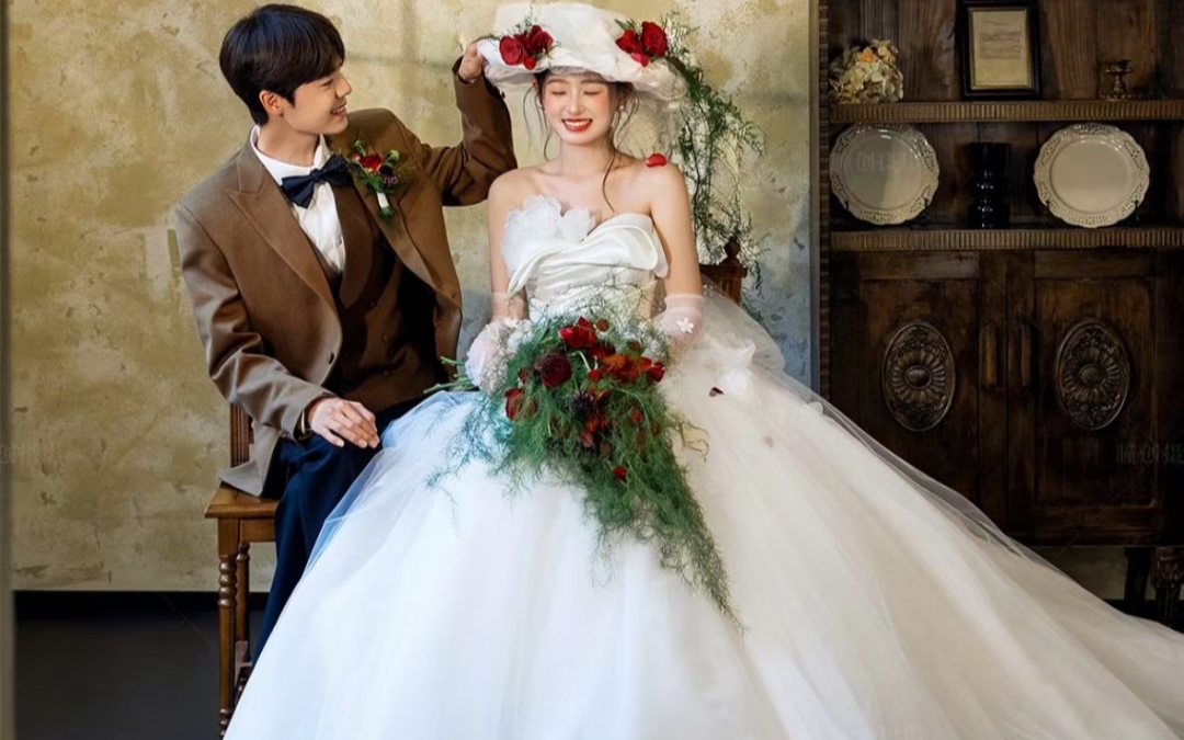 法式浪漫室內(nèi)婚紗照