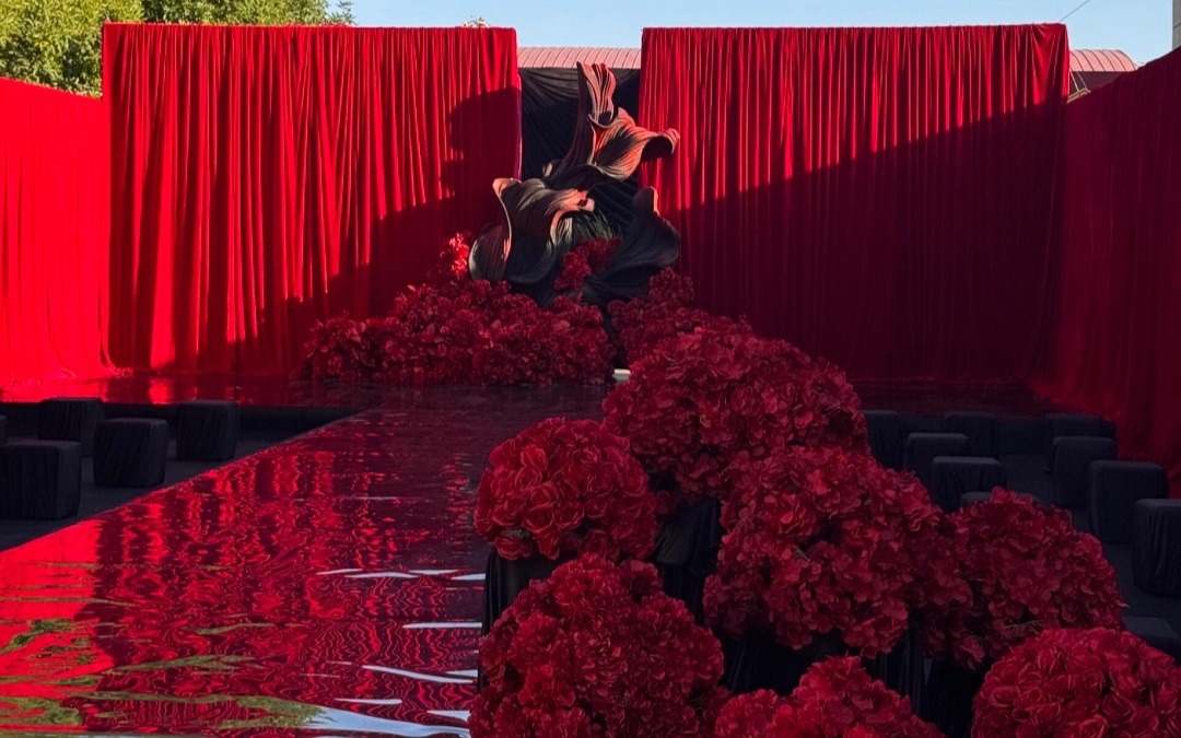 自然光影下的浪漫婚典