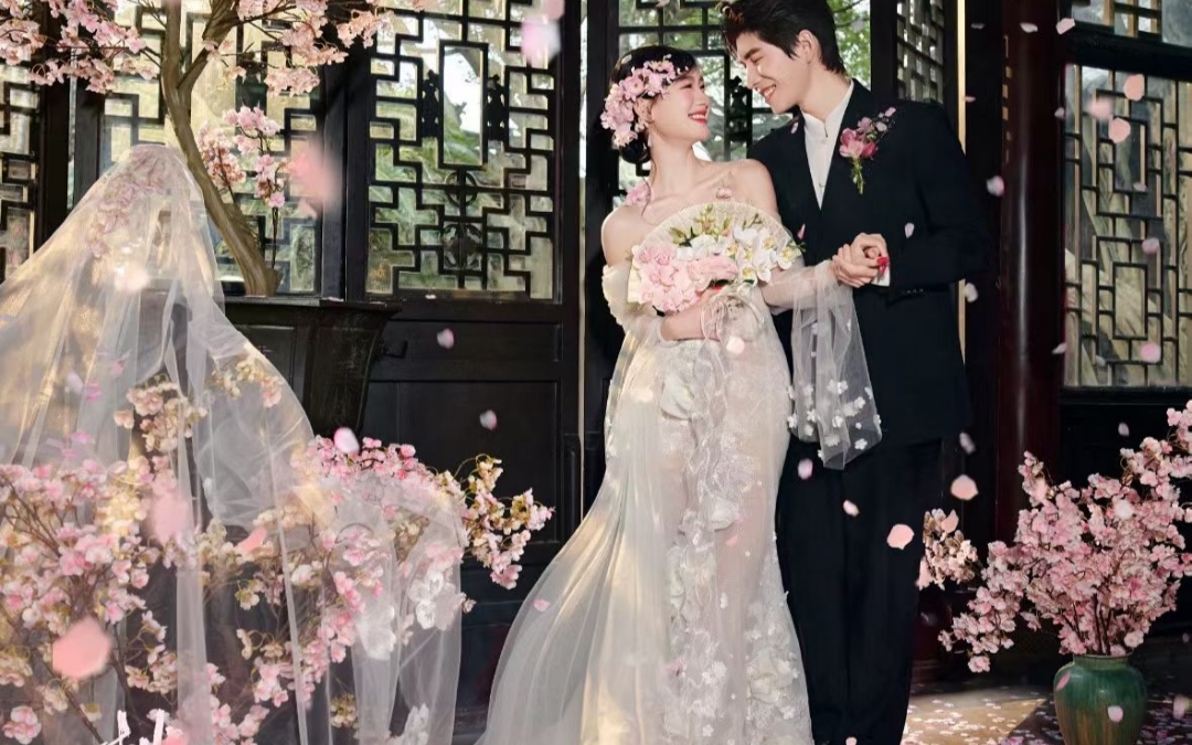 復(fù)古浪漫主題風(fēng)格婚紗照