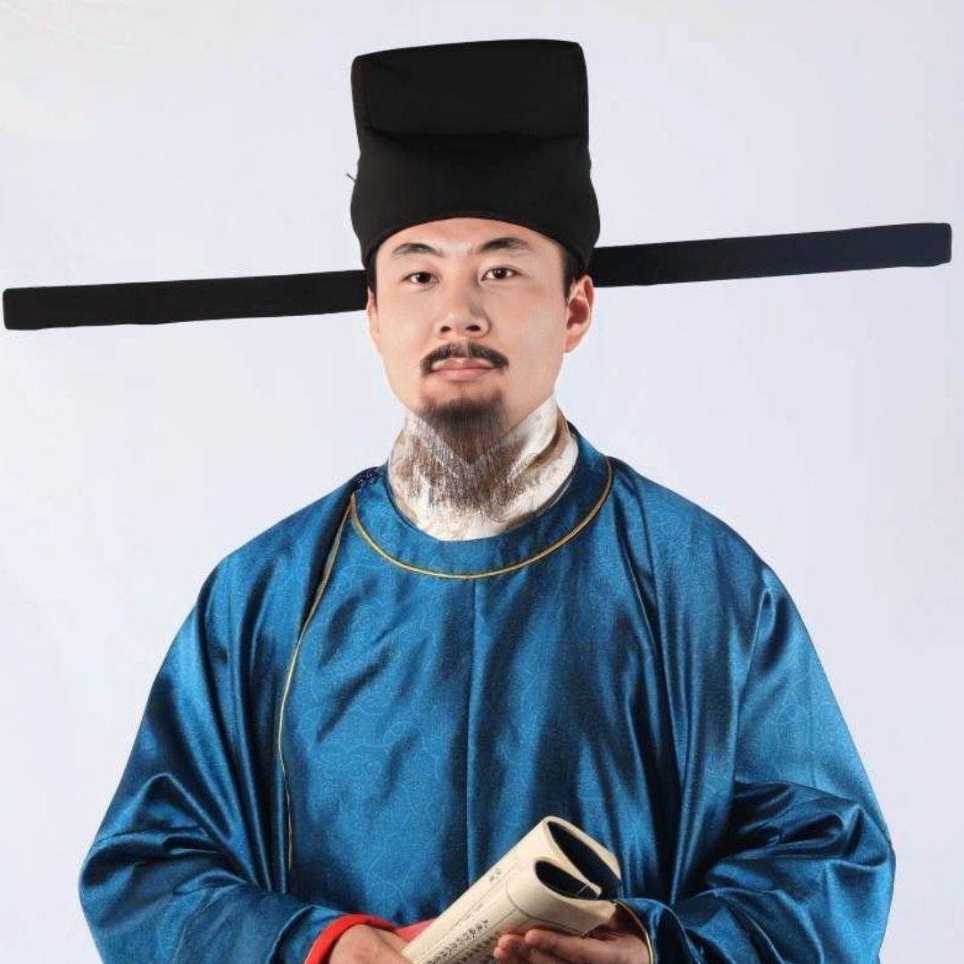 中式主持人晓峰