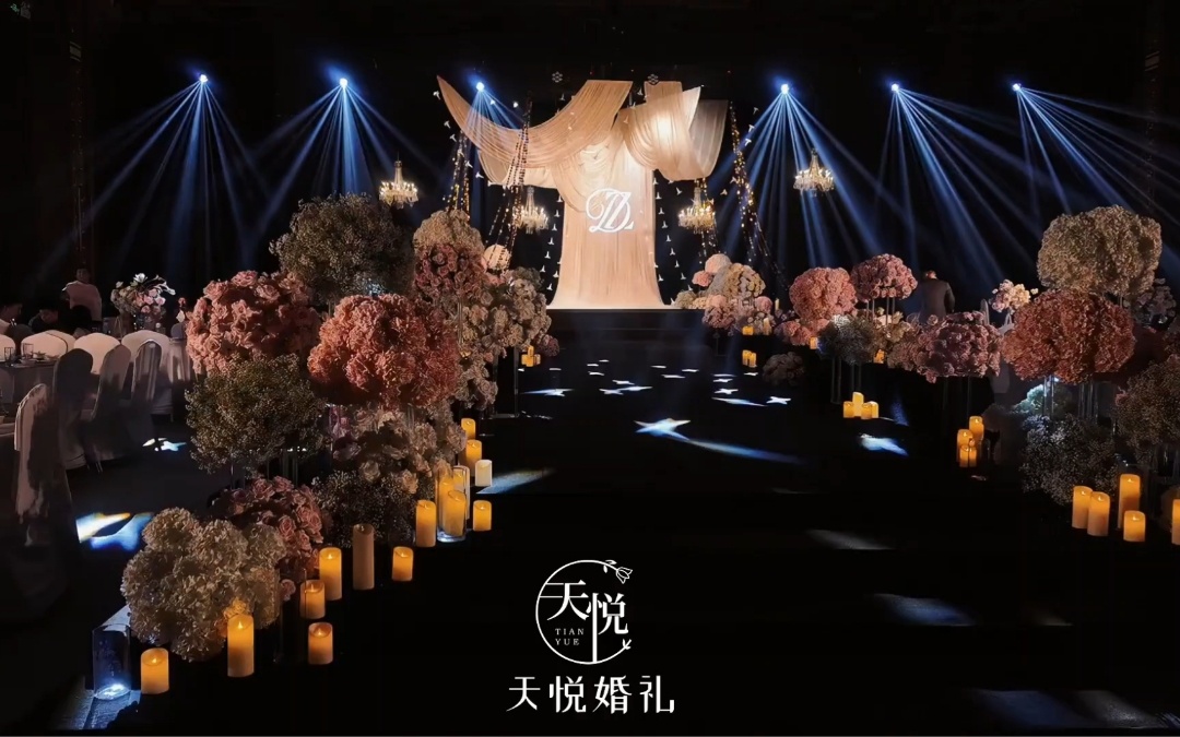 香槟粉韵，浪漫婚礼的温柔底色