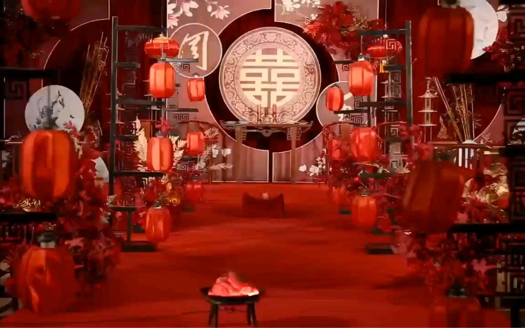 红绸牵缘，中式婚礼演绎传统婚仪之美