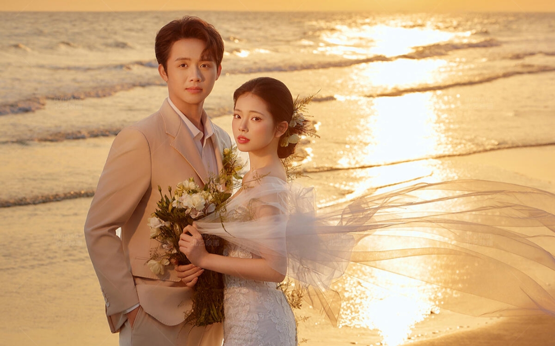 三亚夕阳海景婚纱照