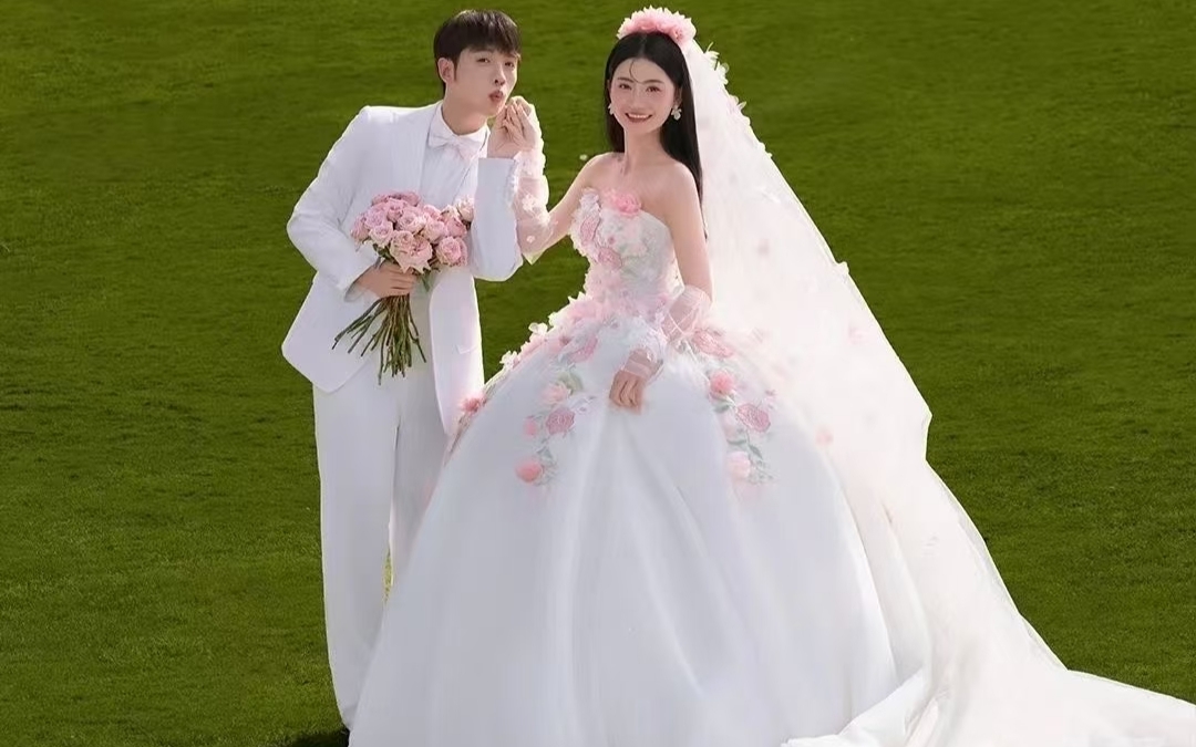 唯美浪漫外景婚纱照