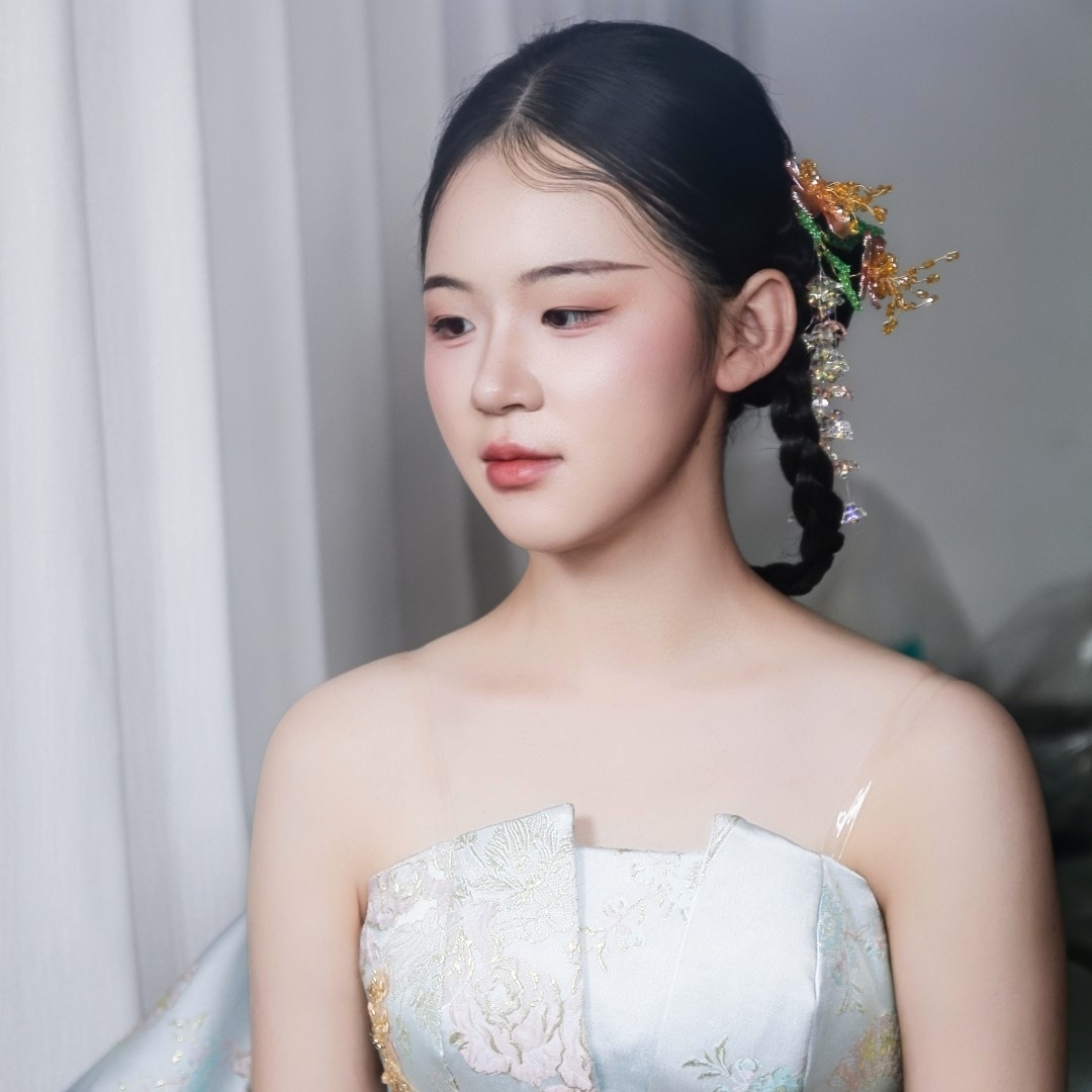 个人新娘跟妆（绵阳）