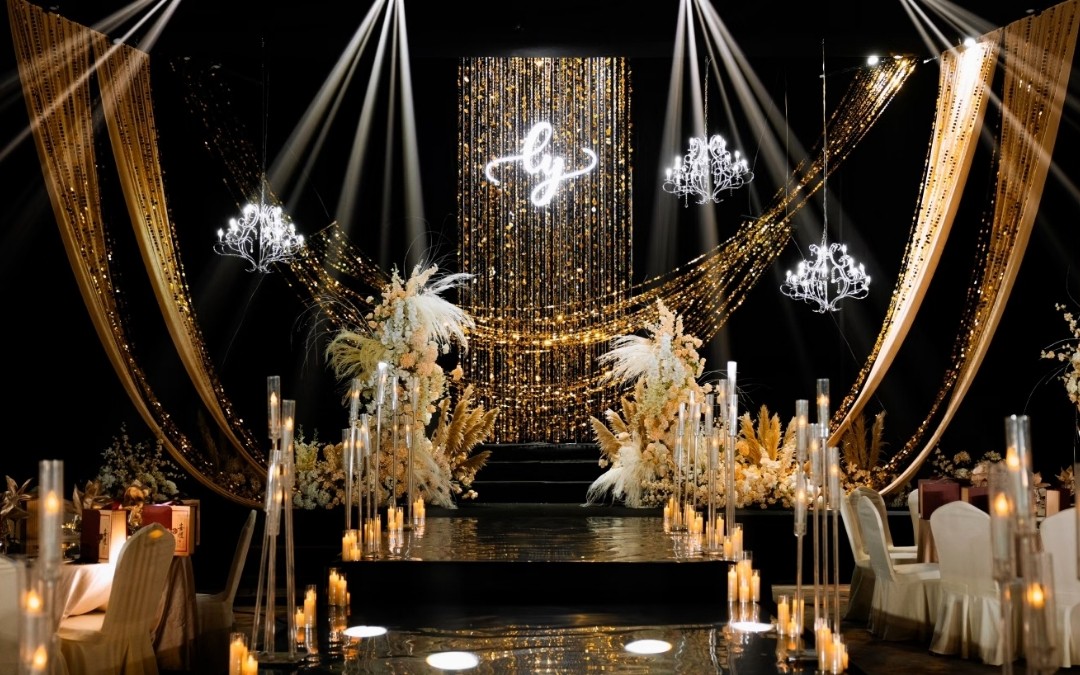 鎏金梦境～浪漫与时尚黑金老钱风婚礼