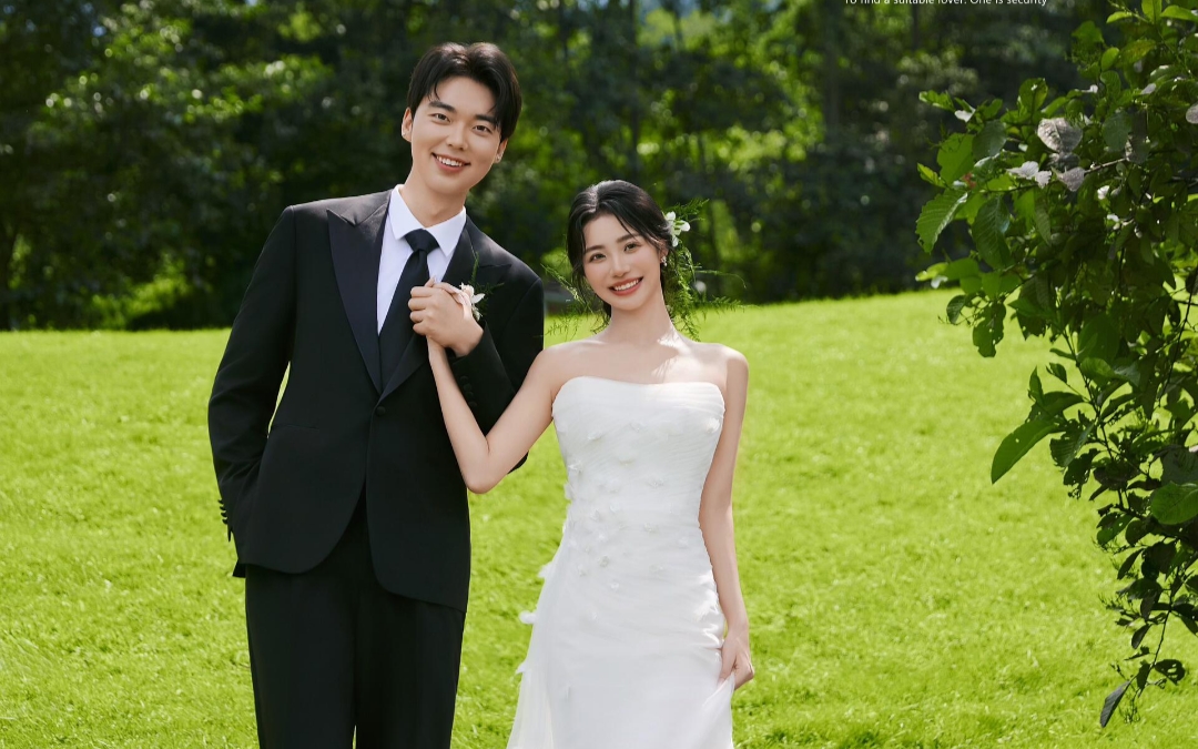 神颜选手！！森系草坪婚纱照凭实力美出圈🌿