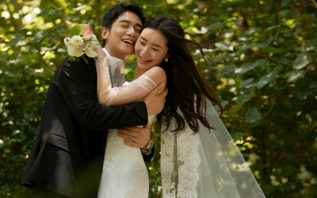 森林、草地、陽(yáng)光和你，是我能想到最清新的浪漫。 