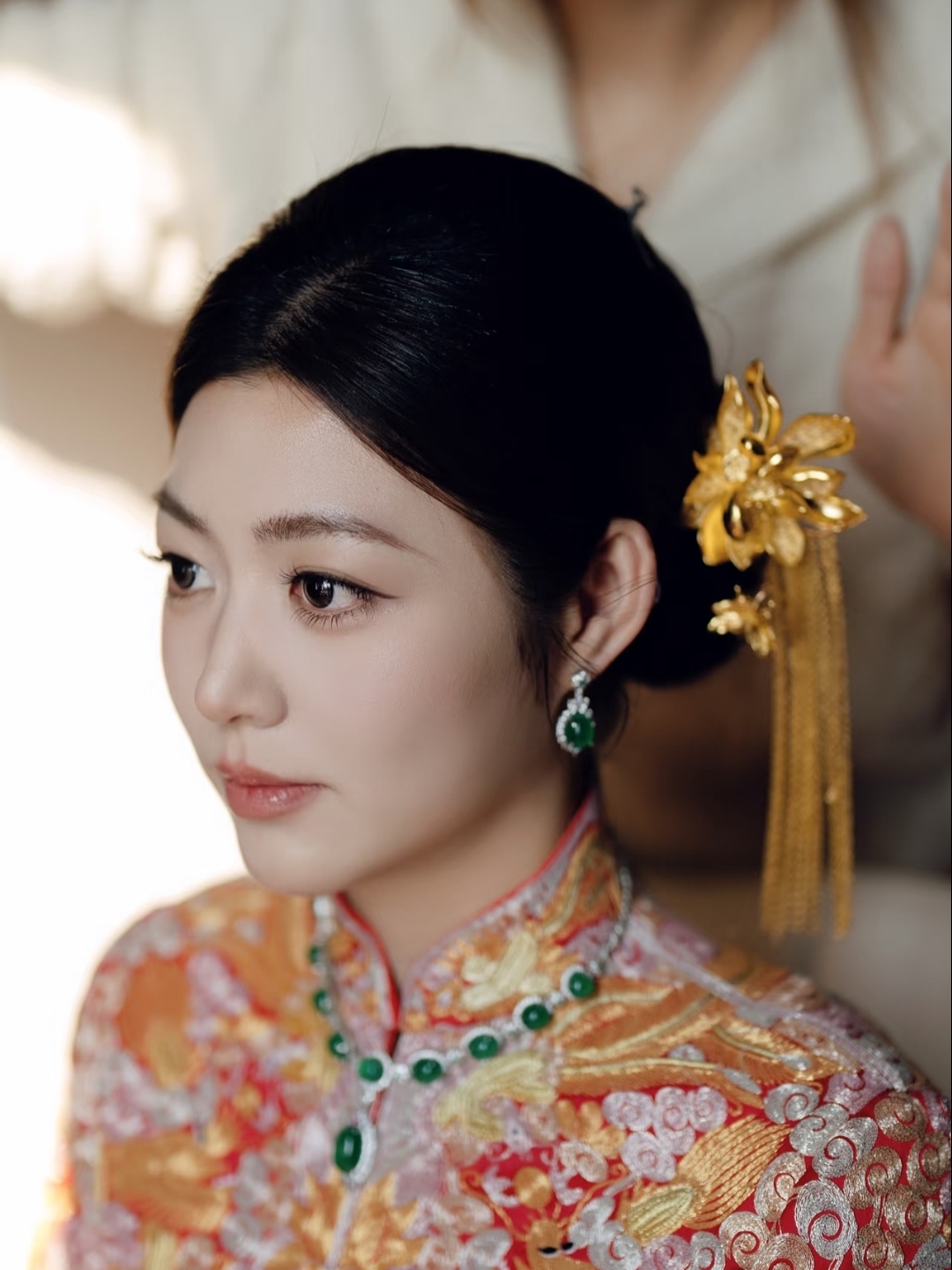 端庄大气的龙凤褂