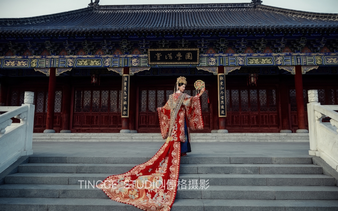 凤冠霞帔 刻在中国人骨子里的中式浪漫