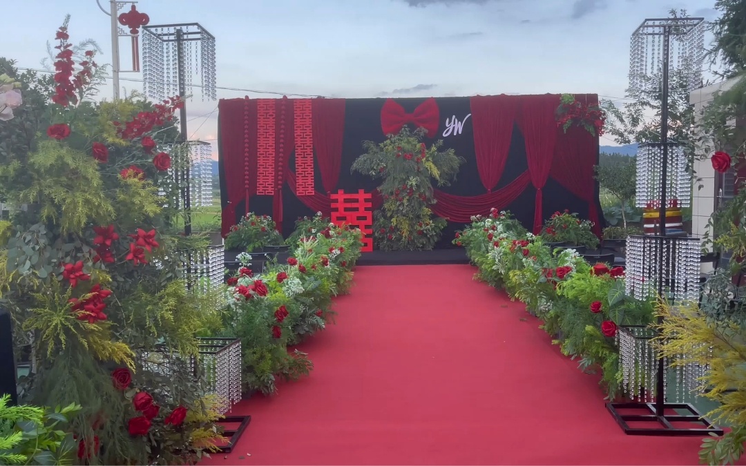 小城大爱婚庆—新款红色布置婚礼现场