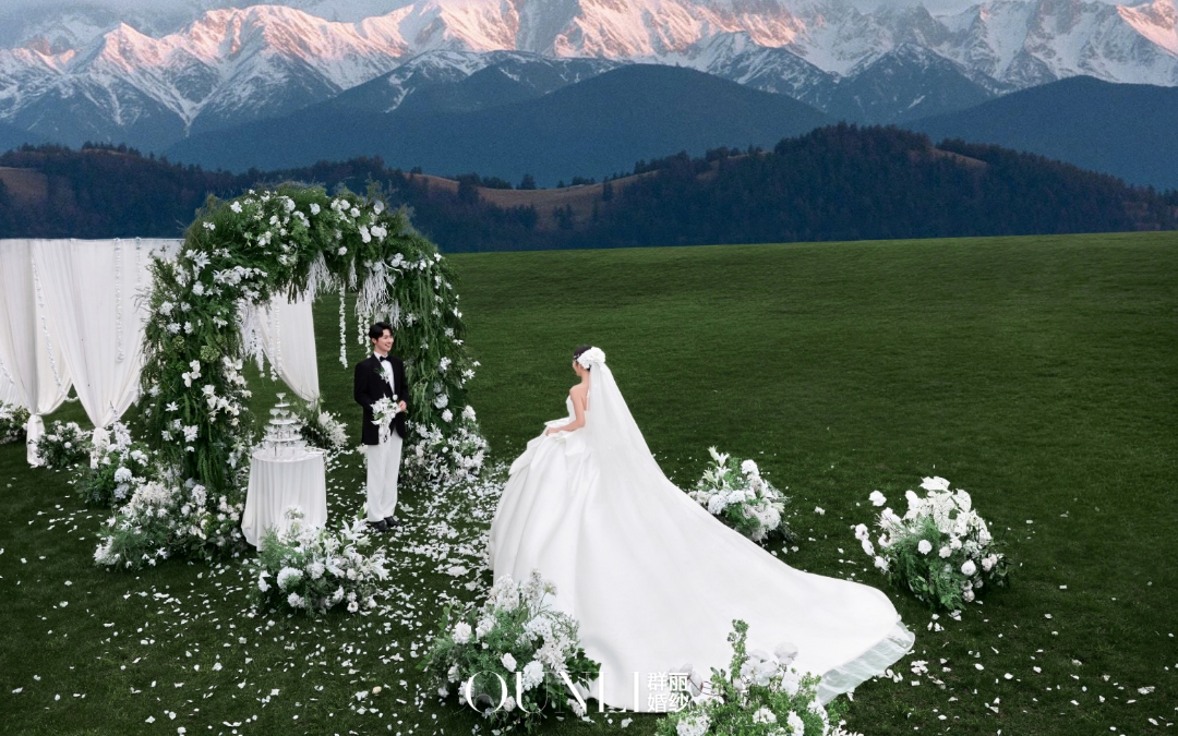 草坪目的地婚礼