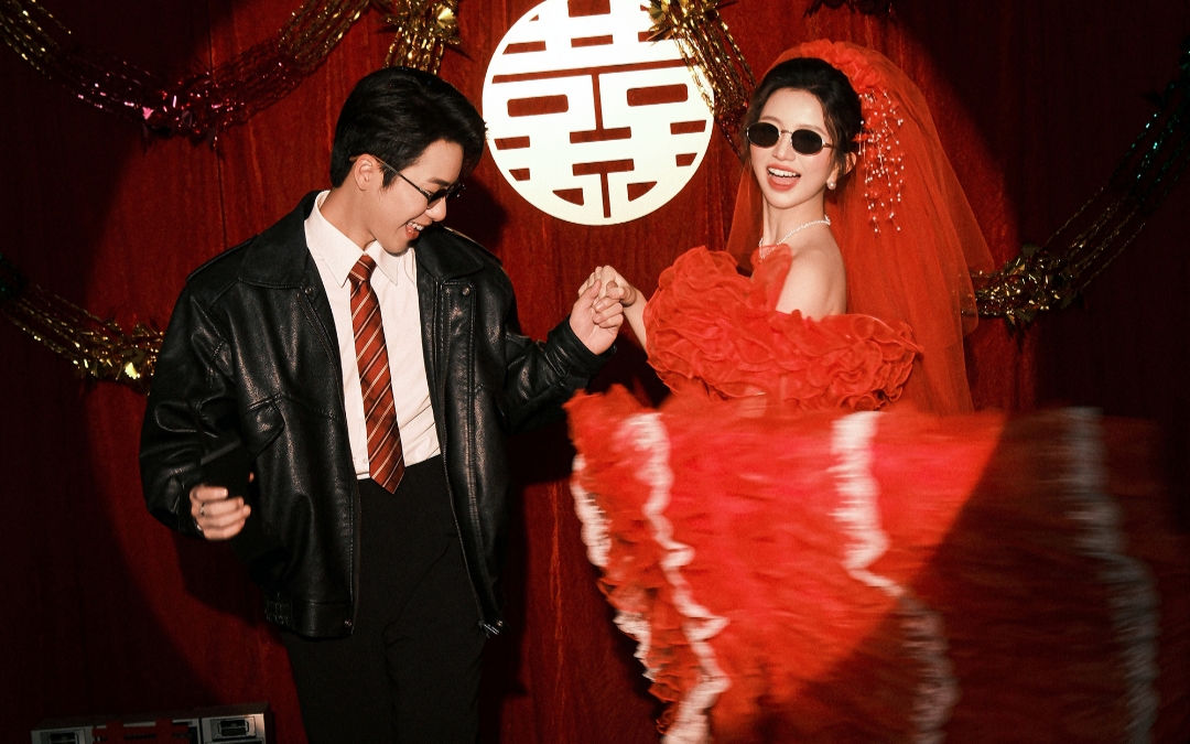 閨蜜都要拍的8090懷舊復(fù)古婚紗照，超愛！