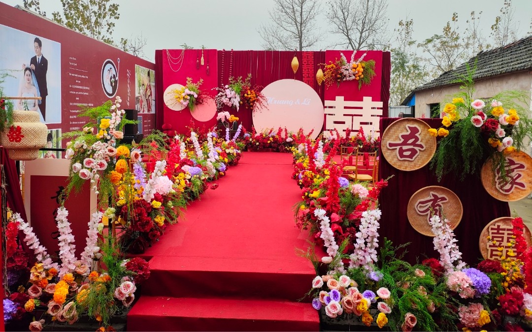 户外老家红色系南洋风婚礼