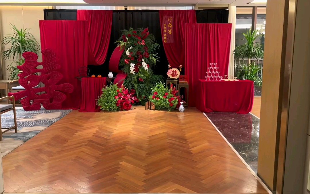 《匠申婚禮企劃》紅色系爆火布幔訂婚宴