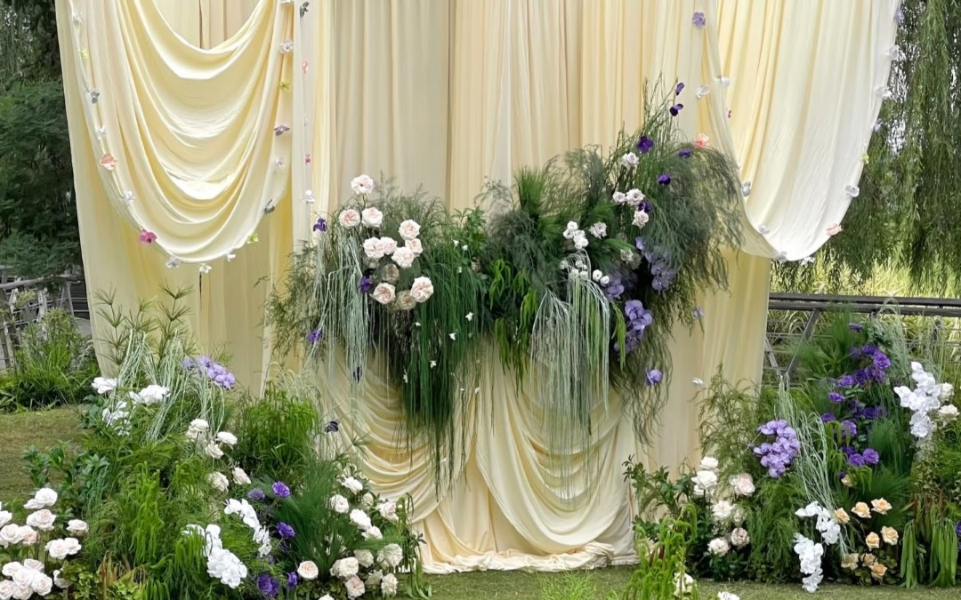 千禧婚礼-草坪布曼婚礼 简约又温柔