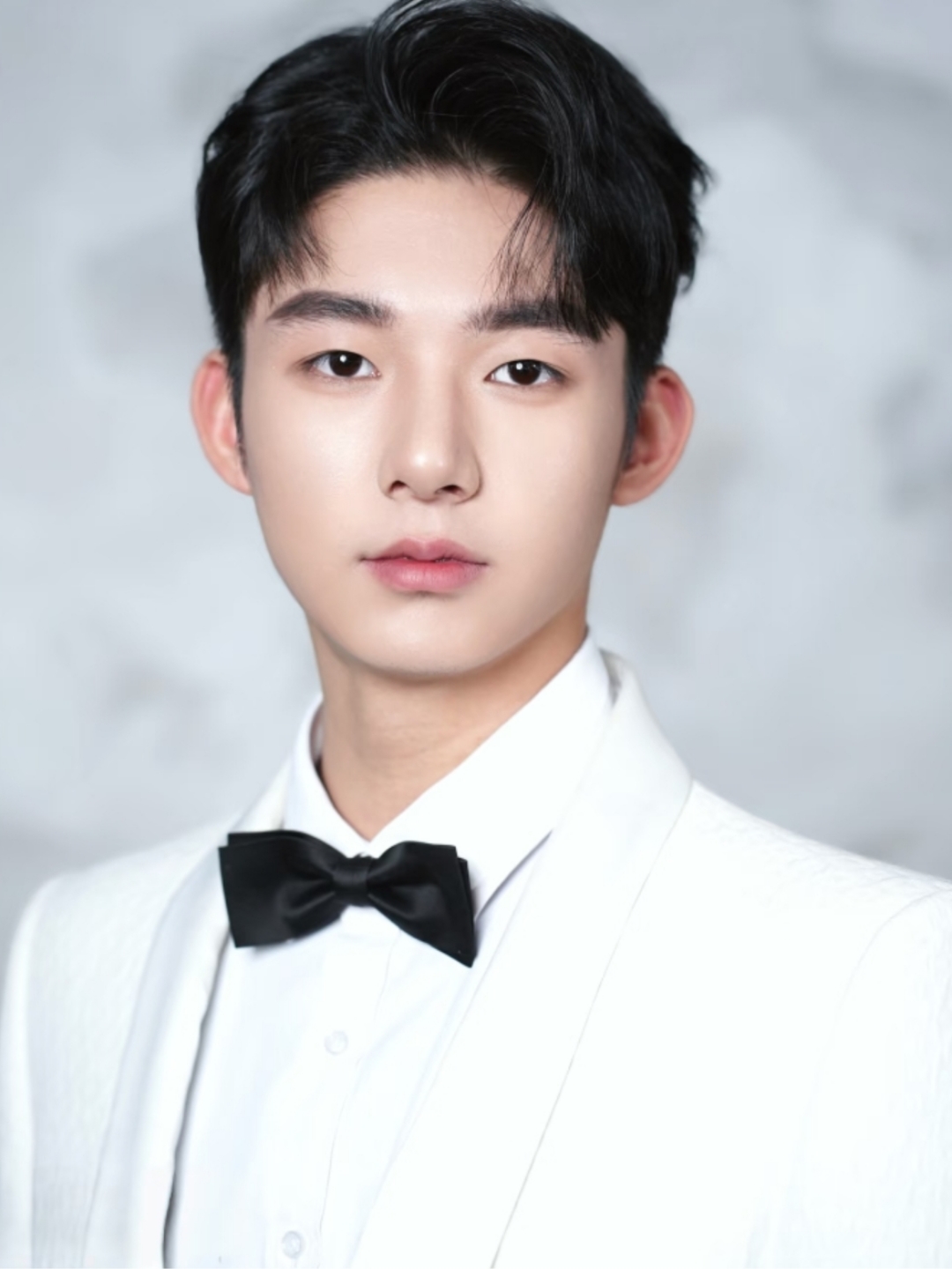 新郎妆造哪种风格都非常帅气