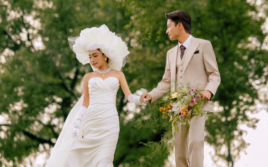 春意盎然愛在此間??我的法式復(fù)古婚紗照