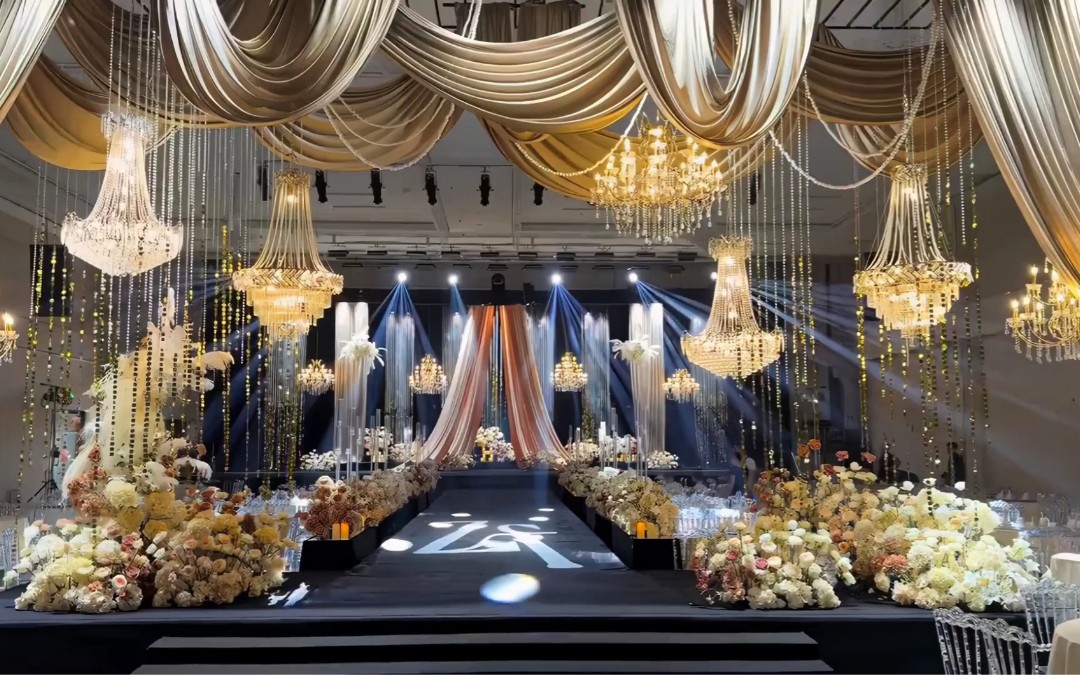 香槟金色调演绎老钱风婚礼