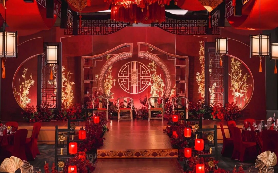 凤冠霞帔，良缘永结，中式之约