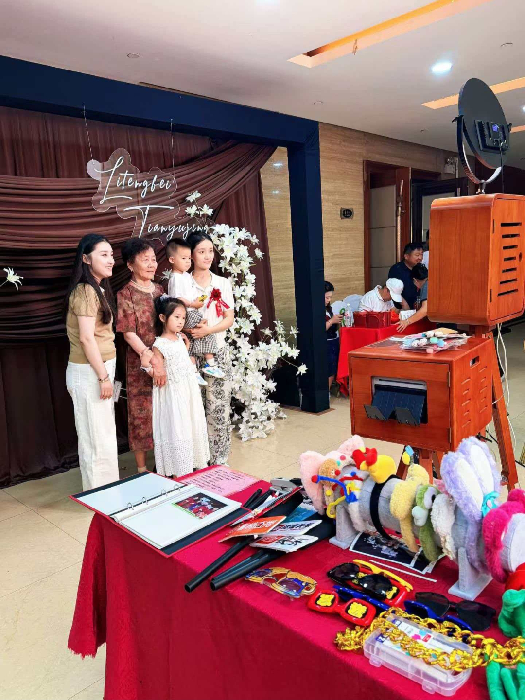 婚礼拍立得