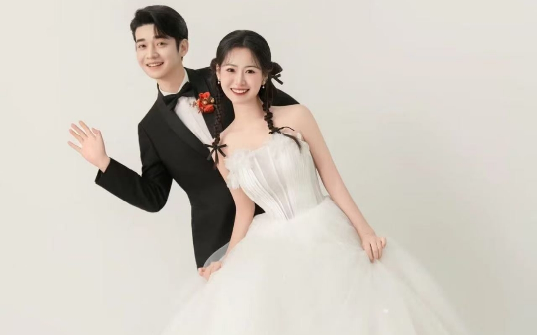 喜嫁室內(nèi)婚紗照