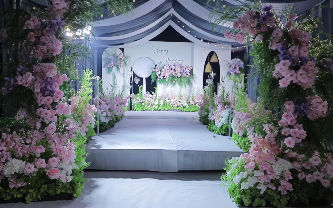 白粉色清新简约婚礼