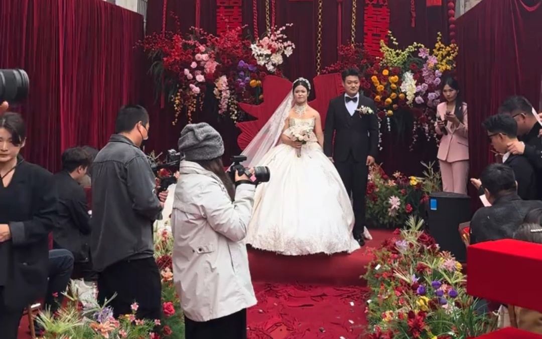 場地不夠挑高來透