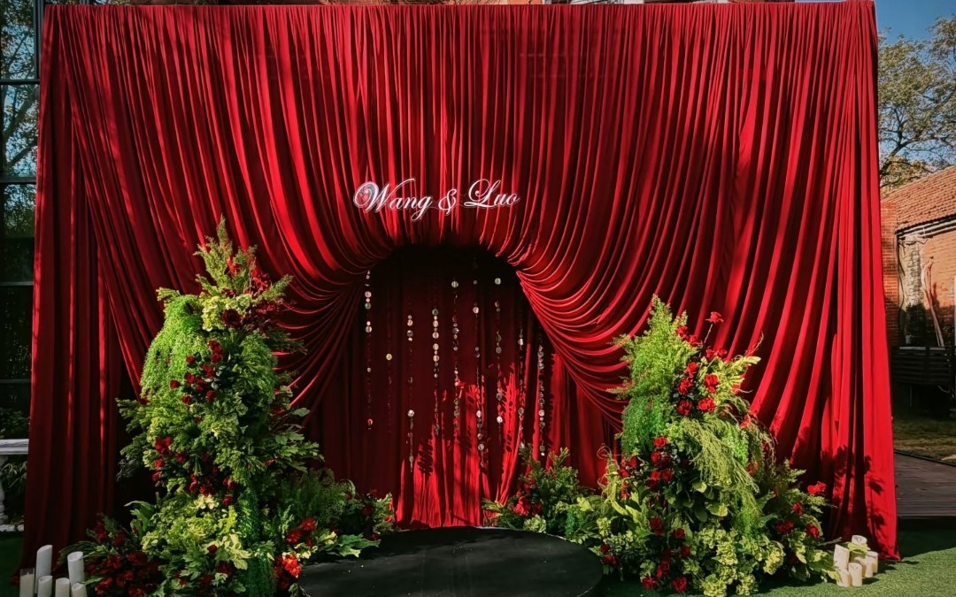 千禧婚礼-极简丝绒红~