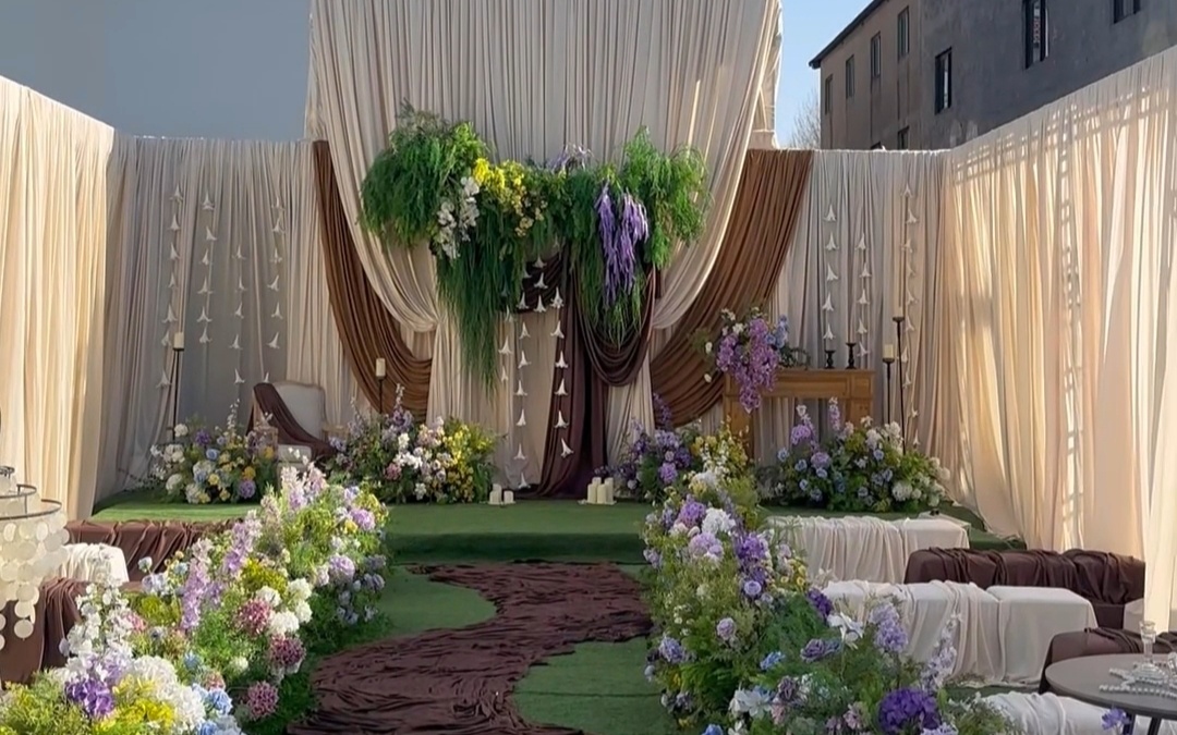 農(nóng)村戶外韓式挑高戶外