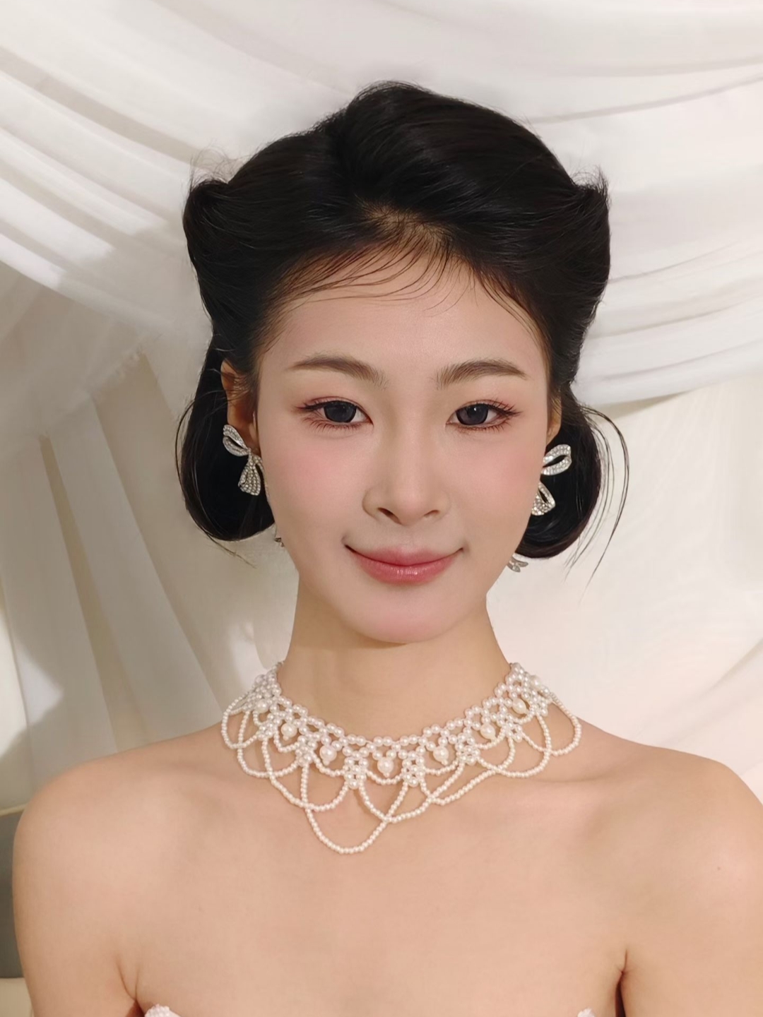 ✨ 主纱妆造天花板｜复古低盘发太显气质了