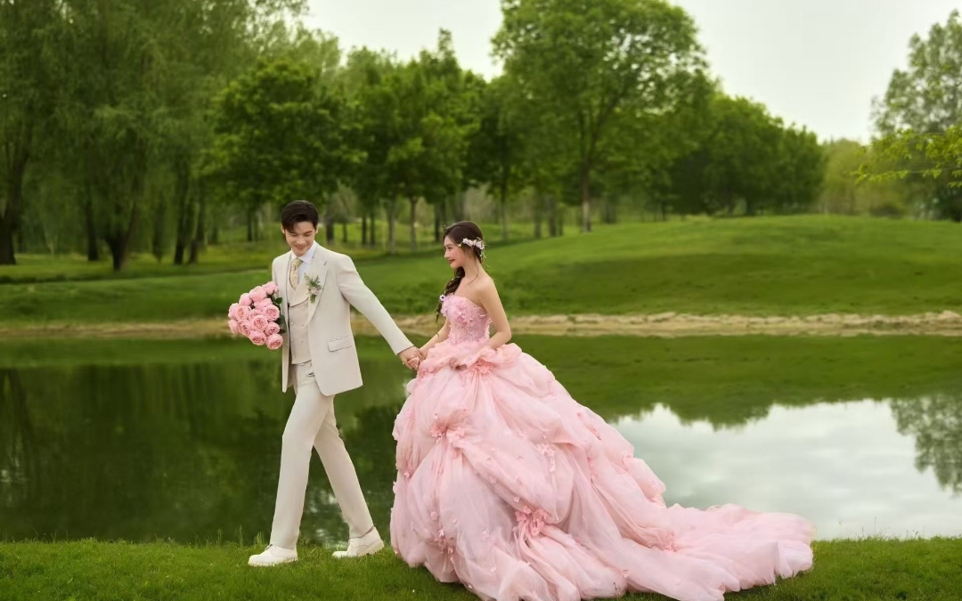 森系唯美浪漫婚纱照
