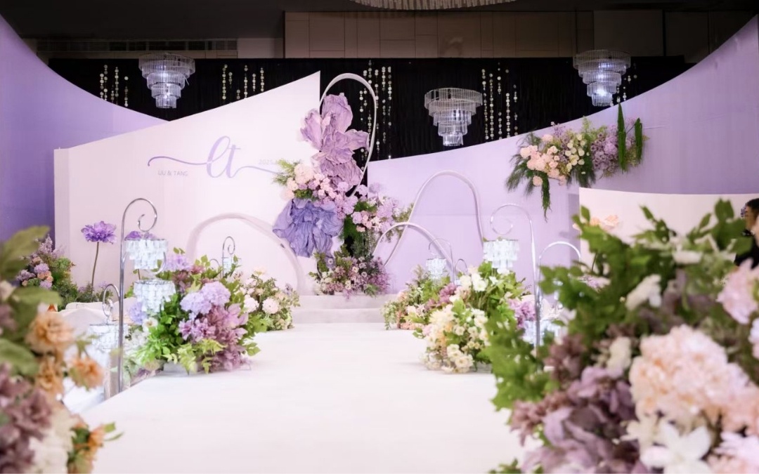 小预算紫色油画风婚礼