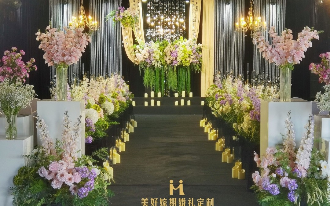 室内浪漫高级又很出片的粉紫色韩式水晶婚礼