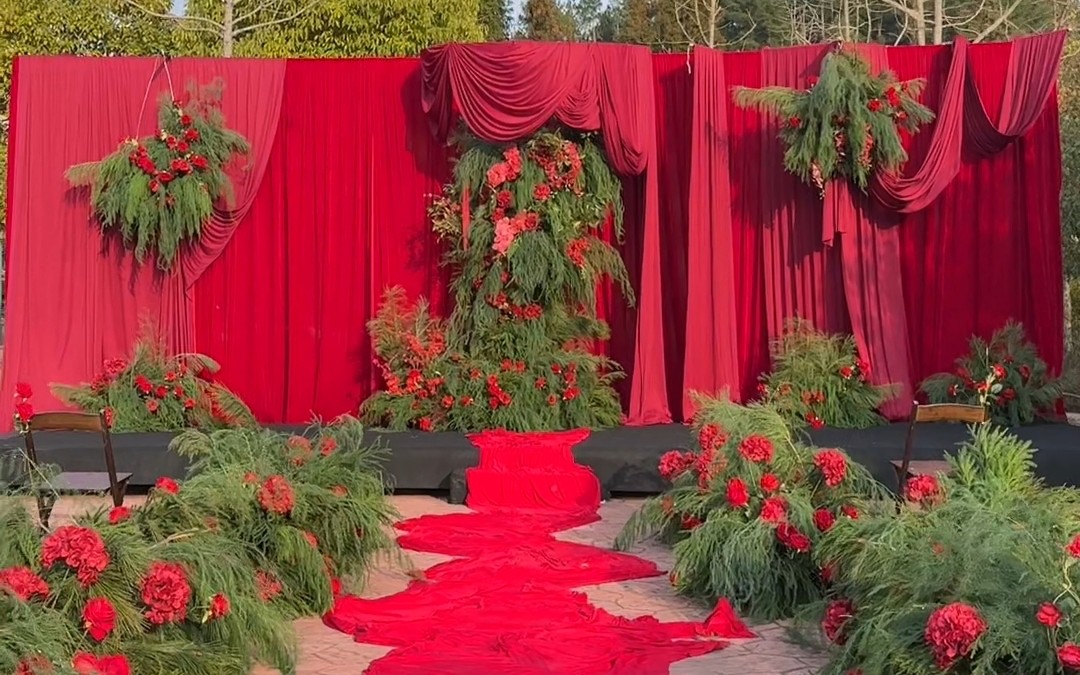 農(nóng)村紅色戶外森系婚禮