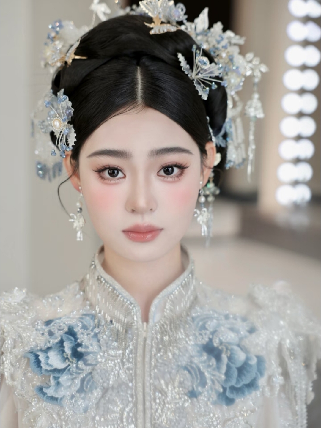 ✨清冷又贵气的银蓝色秀禾妆造💙